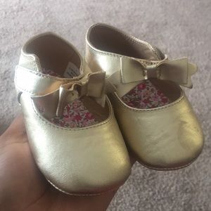 Gently used baby shoes